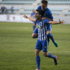 Juanto celebra su gol, que sirvió para abrir el marcador en Palencia. ÓSCAR NAVARRO