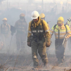 Brigadas contra incendios se dirigen al lugar del fuego