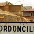 Vecinos y autoridades de Gordoncillo reclaman desde hace tiempo la construcción del nuevo puente