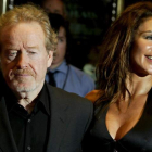 El director y productor de cine Ridley Scott quiere aprovechar el pánico sobre el actual brote del virus dentro y fuera de África.