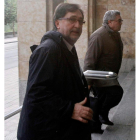 Cornejo y José Ramón García, a su llegada al juzgado.