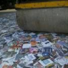 Destrucción de discos piratas decomisados en León