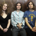 Las Pussy Riot durante el proceso en que se les condenó a dos años de cárcel.