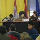 Los votos de las niñas impidieron que se aprobase en el pleno de ayer la compra de nuevos balones