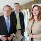 Mario Amilivia, junto a Silvia Clemente. LETICIA PÉREZ