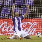 Osorio celebra el primero de sus dos goles ante el Elche.