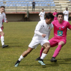 El equipo culturalista no tuvo rival en el berciano en el derbi juvenil de la jornada. FERNANDO OTERO