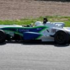 El piloto berciano Toño Fernández rueda con su F-3 en el circuito de Jerez