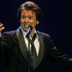 TVE ofrece esta noche un programa especial dedicado a Raphael.