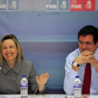 Amparo Valcarce y Óscar López, durante la reunión del comité de campaña para las Elecciones Europeas
