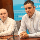 Manuel Ferreiro y Roberto Mendo, ayer en la comparecencia ante los medios. L. DE LA MATA