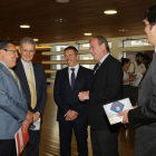 Silván y Rego charlan con el embajador de la (OEA), Fernando Laínez, y el embajador español de ciberseguridad, Ricardo Mor. S. PÉREZ