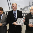 Eduardo Aguirre, Antonio Silván y Luis Miguel Ramos en la presentación del libro