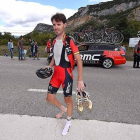 Samuel Sánchez, con el pie al aire, se retira en los primeros kilómetros de la etapa debido a la infección de una uña.