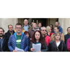 Ganemos León eligió la sede municipal de San Marcelo para hacerse la primera foto de familia. El 25 convocan a la ciudadanía.