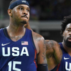 Carmelo Anthony, delante de DeAndre Jordan, celebra una de sus decisivas canastas.