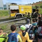 Escolares participantes en uno de los talleres que se celebraron, ayer, en el Campus. L. DE LA MATA
