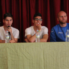 Ángel Fraguas, Diego Franco y Adrián Benavides, ayer, en La Bañeza. ANA G.V.
