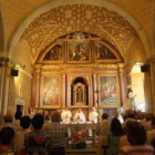 La eucaristía fue concelebrada por varios sacerdotes