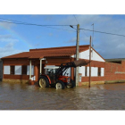 Inundaciones, el año pasado, en Cimanes de la Vega. MEDINA