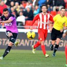 Acorán fue de los más destacados de la Deportiva ayer en Montilivi, aunque Isaac Becerra se encargó de desbaratar dos ocasiones clarísimas de gol del jugador canario.