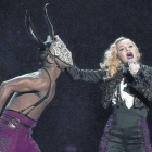 Madonna, durante su actuación en los Brit Awards, en el O2 Arena de Londres, la semana pasada.