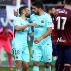 Luis Suárez y Alba anotaron los dos goles de un Barcelona que tuvo que sufrir frente al Eibar.