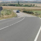 Carretera próxima a León ciudad, en un territorio que no es zona prioritaria para la Ley Rural
