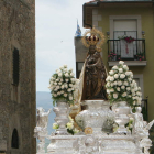 La Virgen de la Encina, patrona del Bierzo, a la salida de su basílica en Ponferrada. ANA F. BARREDO