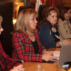 Mari Paz Díez, Isabel Carrasco, Isabel Fresno, Hermelinda Rodríguez y Cristina López, ayer.