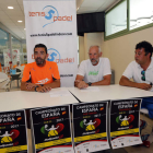 Julio Aguilar, Carlos Sánchez y Manuel Herrero, ayer en la presentación del Nacional sub 23. MARCIANO