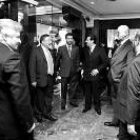 Los embajadores árabes reunidos en Santiago posaron a las puertas de un hotel compostelano