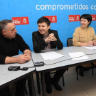El portavoz del PSOE en Torre, con Folgueral y Marqués.