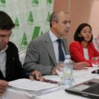 Los representantes de Asaja ofrecieron ayer una charla informativa a parte de sus socios