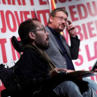 Pablo Echenique junto al cabeza de lista Xavier Domènech. A. GARCÍA