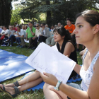 Poetas de dentro y de fuera dieron la bienvenida al verano en Santa Isabel con una jam literaria. JESÚS F. SALVADORES