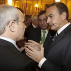 Montilla y Zapatero conversan en el aniversario de la Constitución el pasado día 6 de diciembre