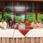 Presentación ante los medios de la candidatura crítica.