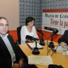 Carlos Aguilar, la moderadora Nuria González y Carlos Hernández, en un momento de la tertulia