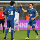 Juanto, el nuevo fichaje de la Deportiva, celebra un gol con la camiseta de Os Belenenses. IOL