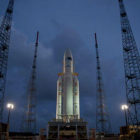 Un cohete Ariane-5, listo para el despegue en la base de Kurú.