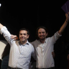 Alexis Tsipras y Pablo Iglesias durante el acto de clausura de la Asamblea Ciudadana de Podemos de noviembre.