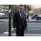 Bárcenas a su llegada a los juzgados de la plaza de Castilla de Madrid.