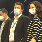 Imagen de Twitter que ha colgado la presidenta de la Comunidad de Madrid en la que no aparece Casado. DL