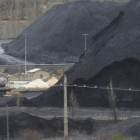 Economía apuesta por aunar los intereses de eléctricas y mineras para consumir carbón nacional.