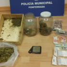 Droga y dinero intervenidos en la última operación policial. DL