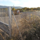 Acceso al helipuerto de Bembibre, lleno de malezas, según denuncia el PSOE.