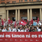 Más de 300 médicos en huelga se concentraron en el hospital Vall d’Hebron de Barcelona.