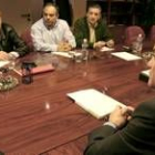 El consejero de Economía de la Junta, Tomás Villanueva, reunido con los sindicatos de Renault