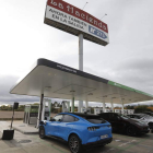 Varios vehículos ya utilizaron ayer las nuevas instalaciones. RAMIRO